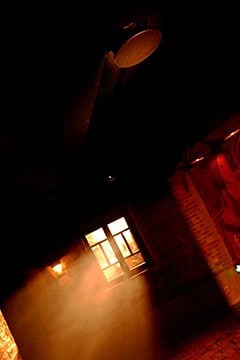“不眠之夜”在上海上演，采用环球360商用安装系统